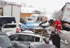 60 chiếc xe đã liên quan đến vụ tai nạn

